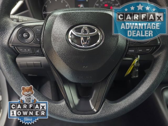 Used 2025 Toyota Corolla LE image 5