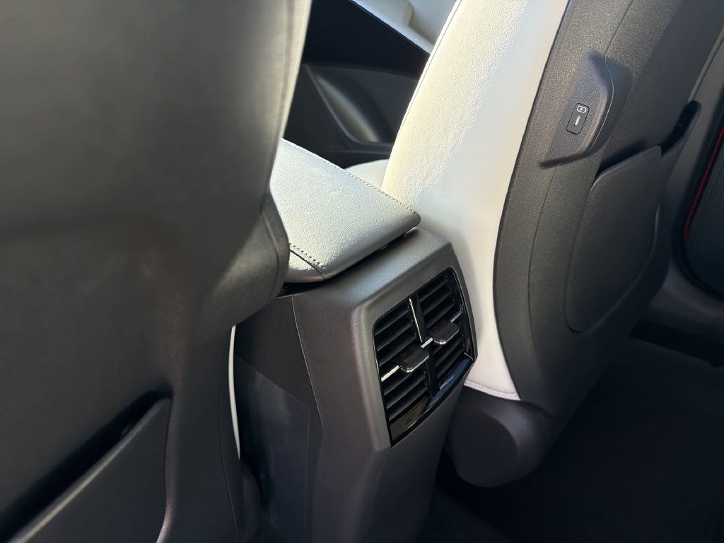 New 2026 Kia Niro EX FWD image 24
