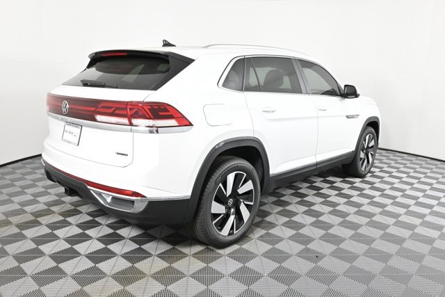 New 2026 Volkswagen Atlas Cross Sport SEL image 9