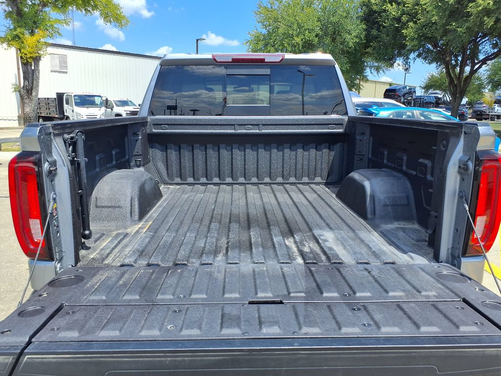 Used 2023 GMC Sierra 1500 SLT w/ SLT Premium Package AWD/4WD image 8