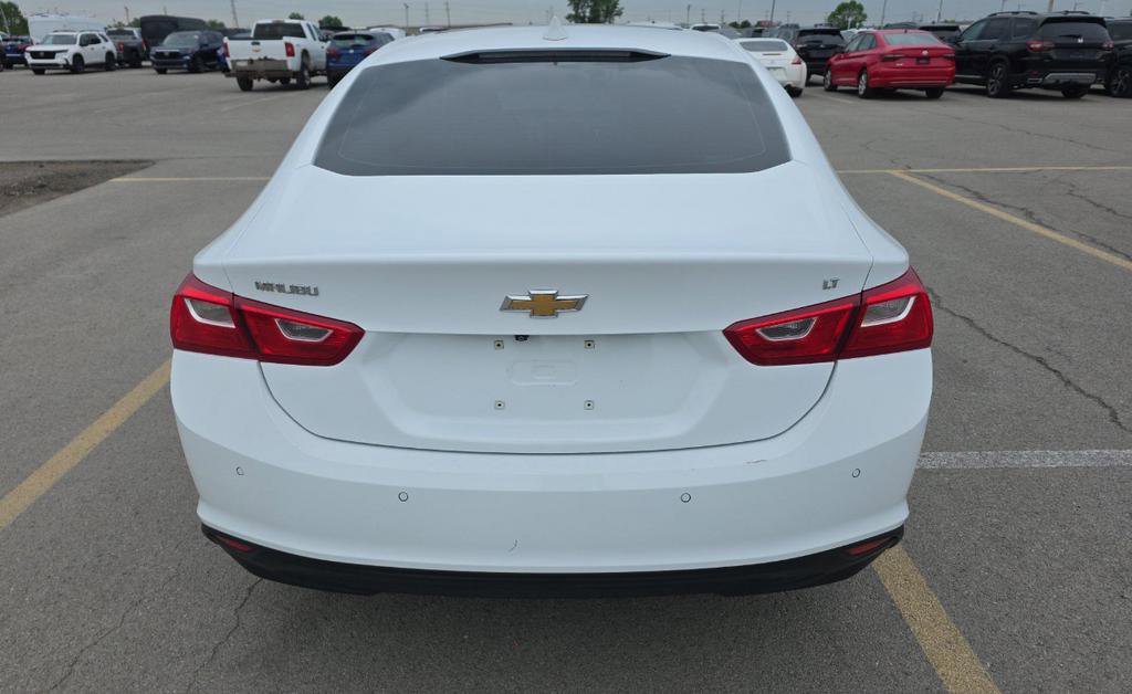 Used 2023 Chevrolet Malibu LT w/ Driver Confidence Package FWD image 5