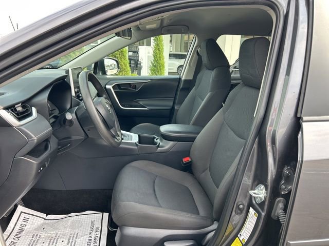Used 2024 Toyota RAV4 LE AWD/4WD image 20