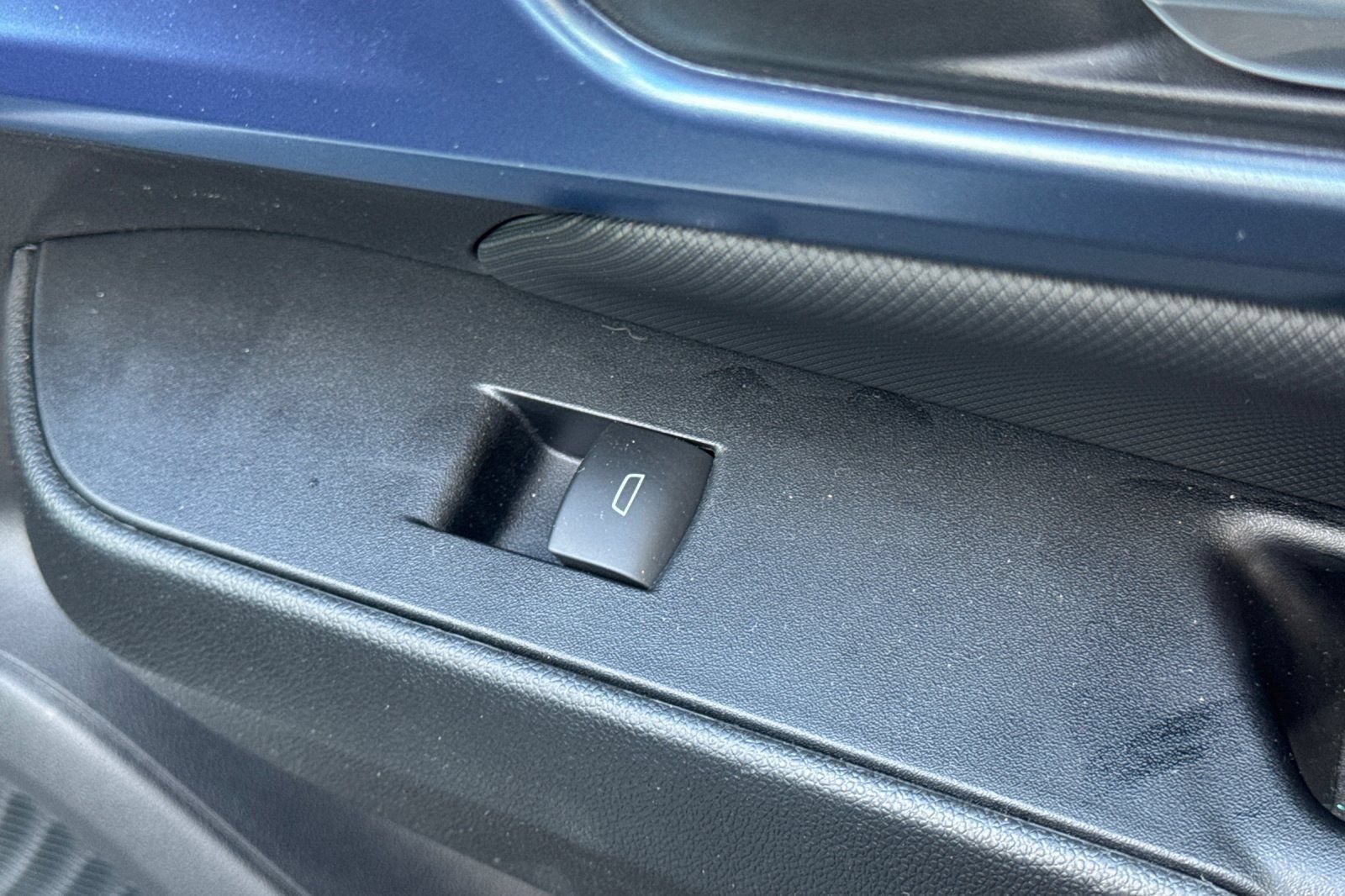 Used 2026 Chevrolet Equinox EV LT FWD image 23