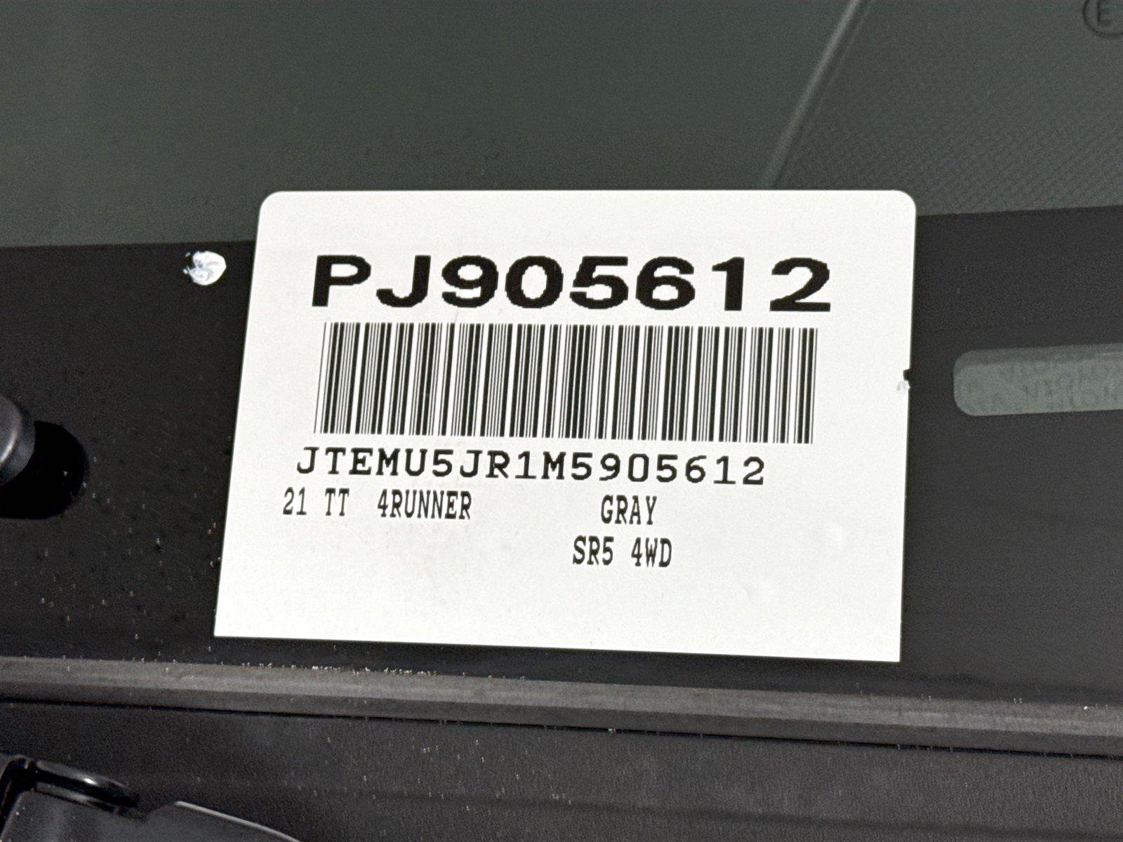 Used 2021 Toyota 4Runner SR5 AWD/4WD image 43