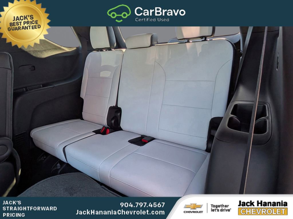 Certified 2026 Chevrolet Traverse High Country FWD image 13