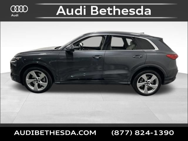 Certified 2025 Audi Q5 Prestige AWD/4WD image 4