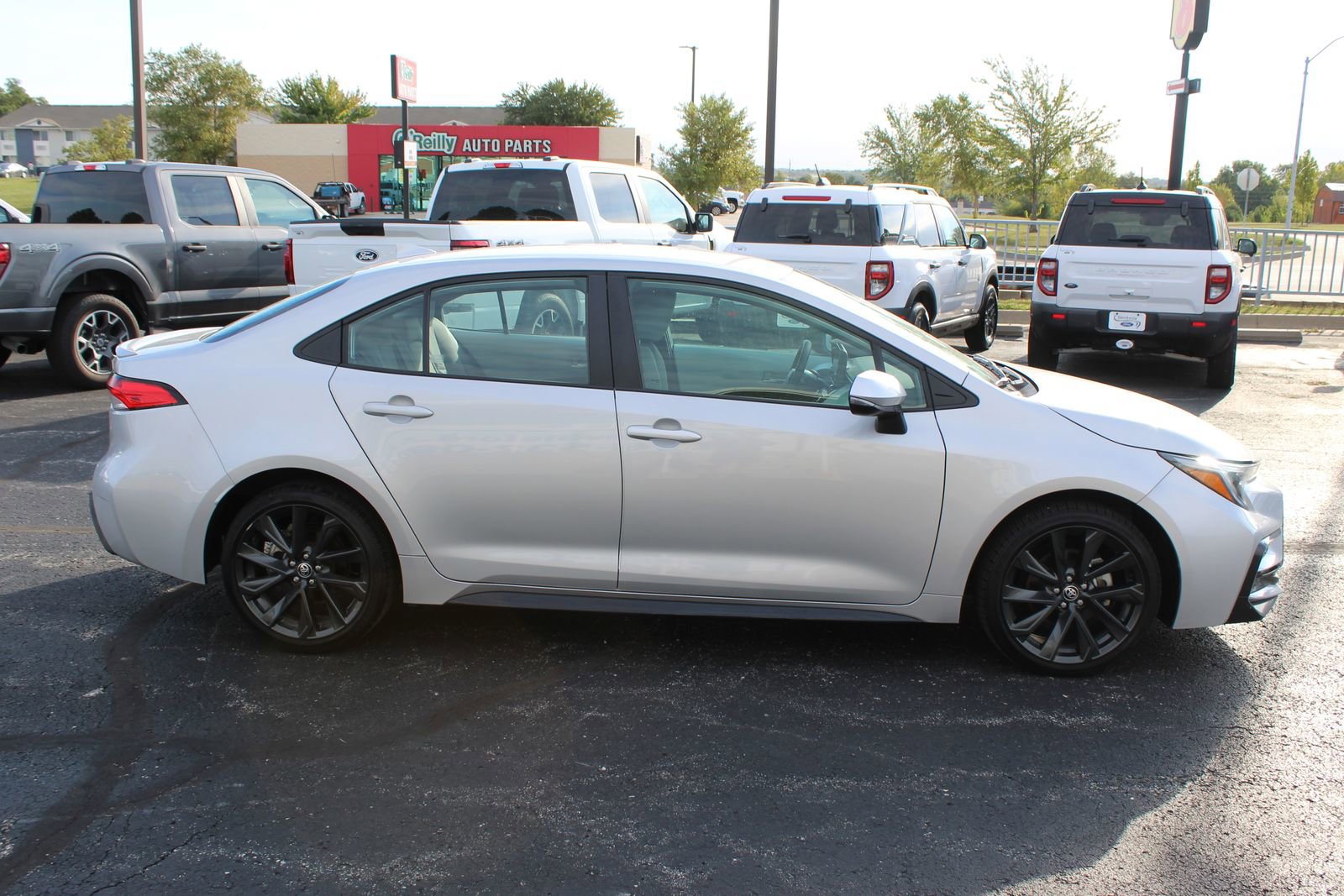 Used 2024 Toyota Corolla SE image 6