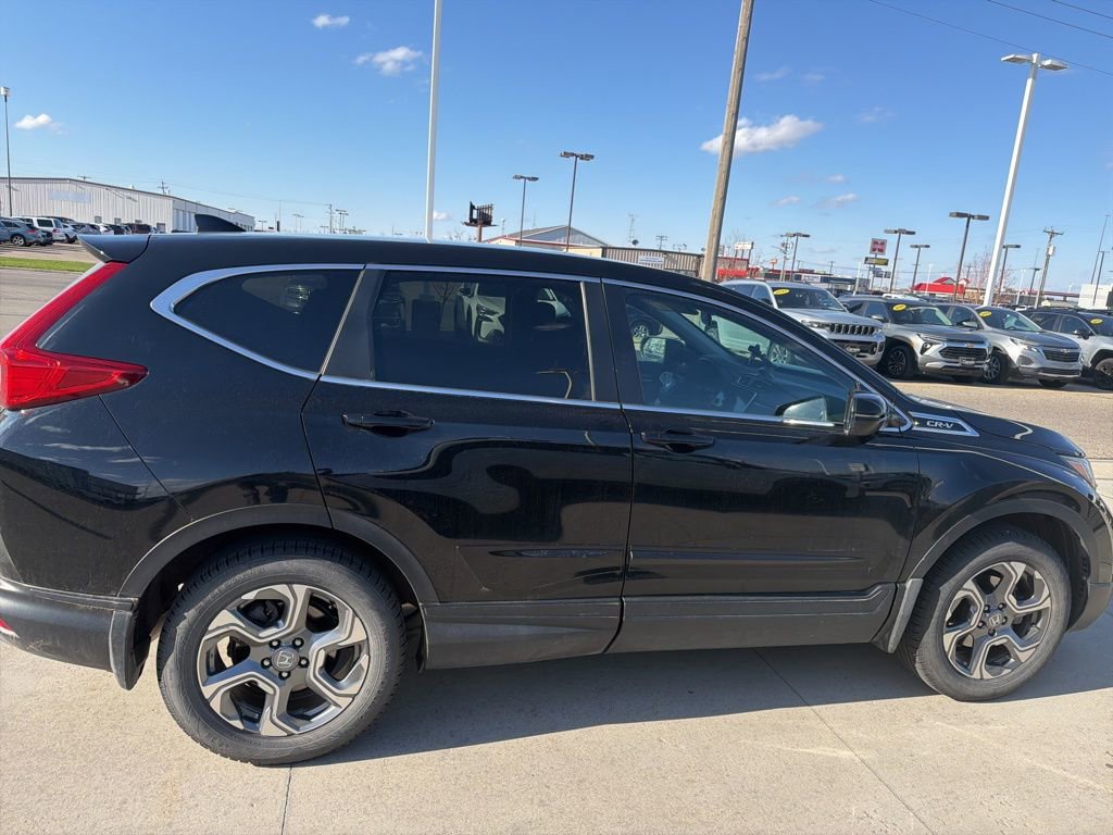 Used 2017 Honda CR-V EX image 8