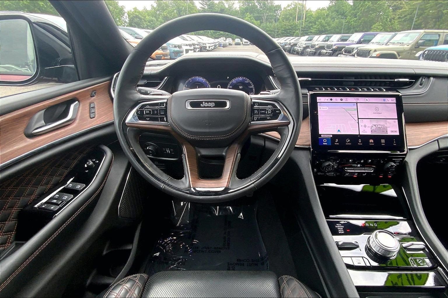 Certified 2024 Jeep Grand Cherokee Summit AWD/4WD image 5