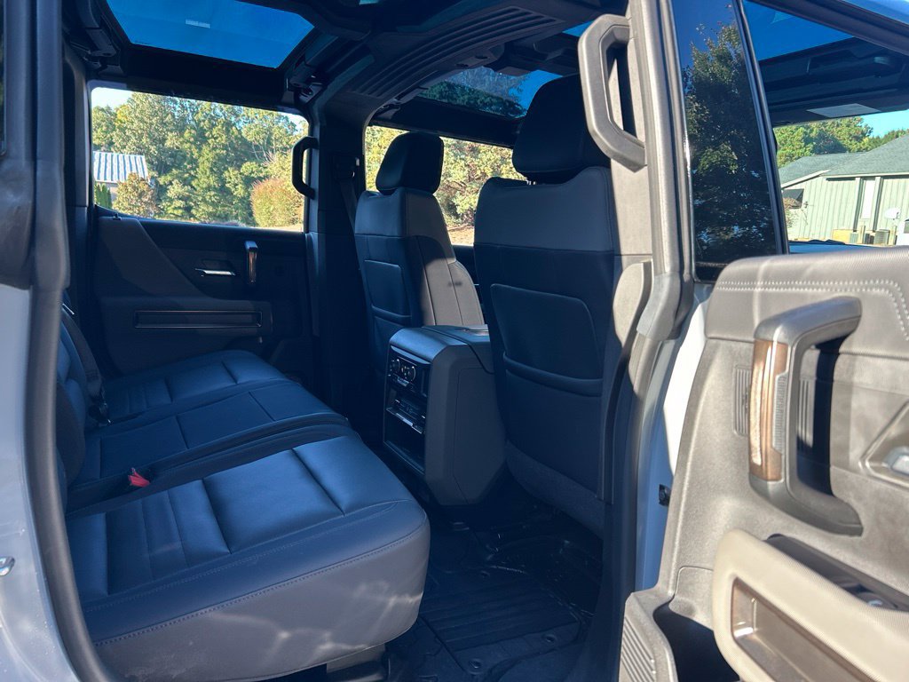 Used 2025 GMC Hummer EV 2X w/ LPO, Sport Package AWD/4WD image 56