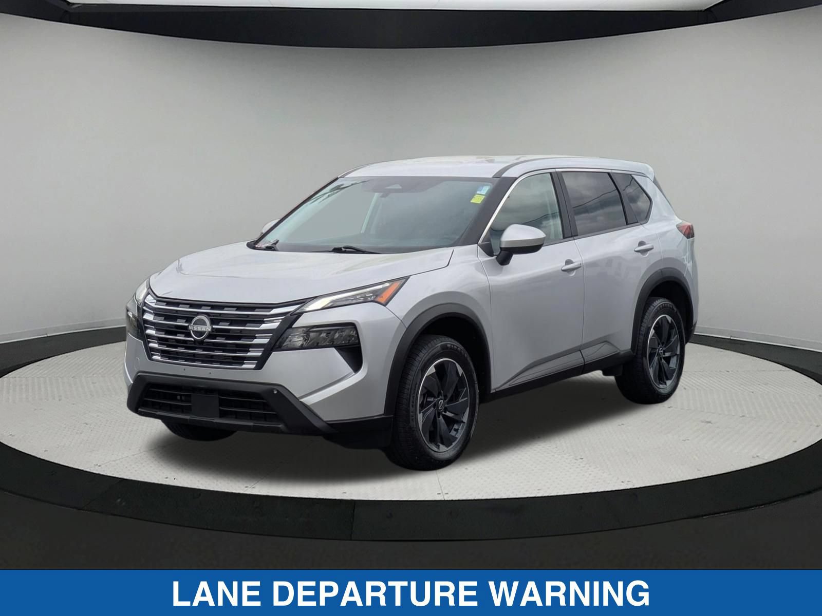 Used 2024 Nissan Rogue SV AWD/4WD image 8