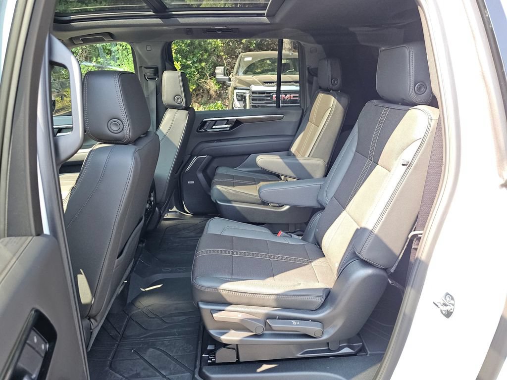 New 2026 Chevrolet Suburban High Country AWD/4WD image 17