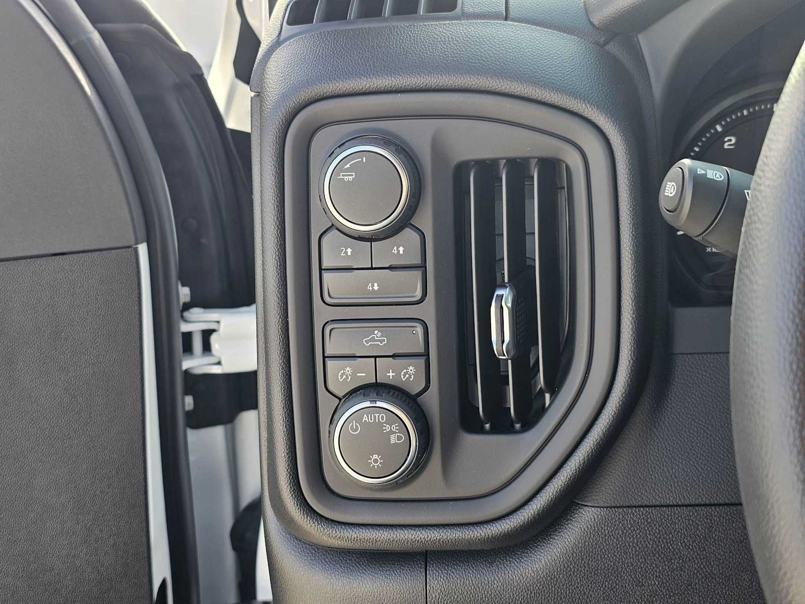New 2026 Chevrolet Silverado 2500 W/T AWD/4WD image 28