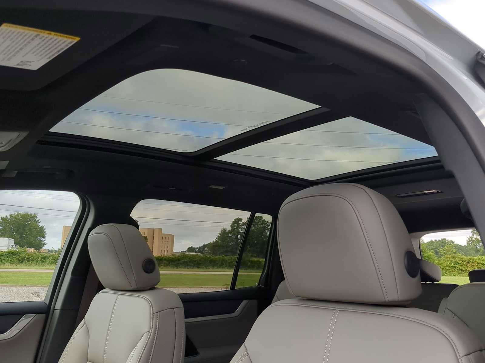 New 2026 GMC Acadia Elevation w/ Elevation Premium Package image 23