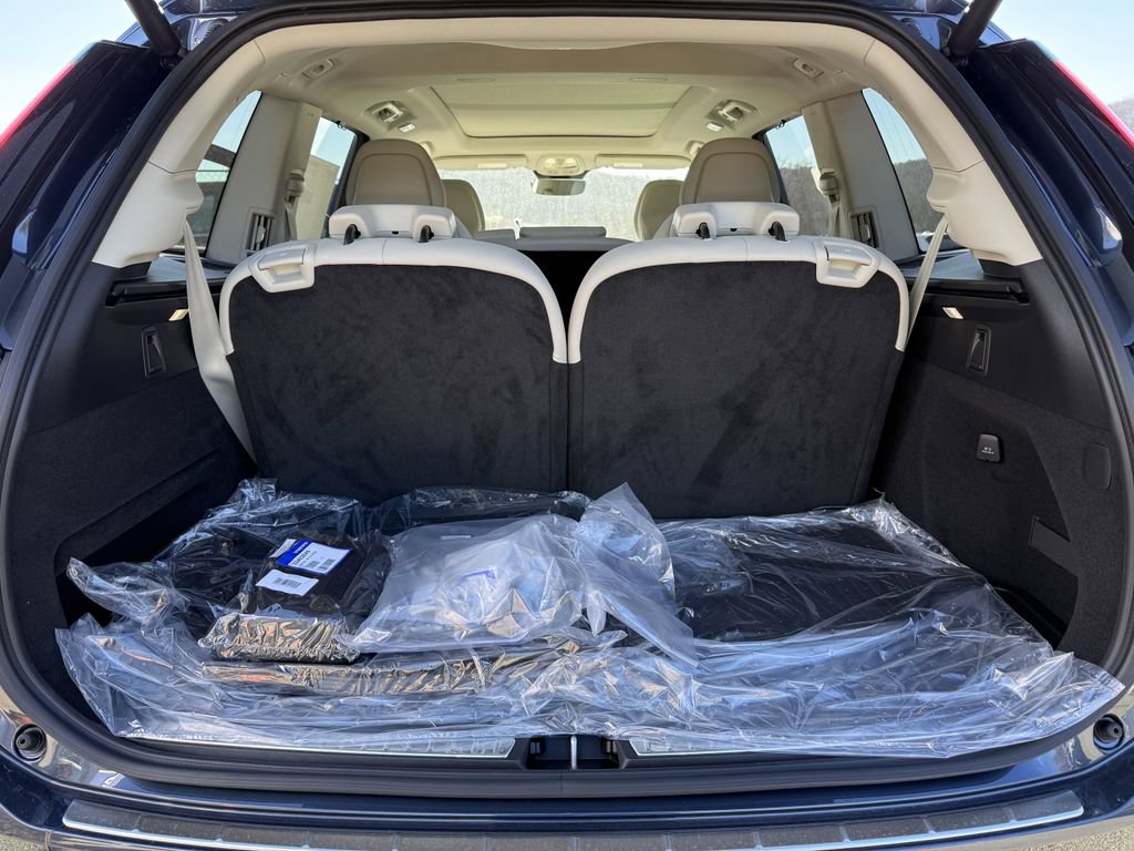 New 2026 Volvo XC90 B6 Ultra w/ Protection Package Premier AWD/4WD image 15