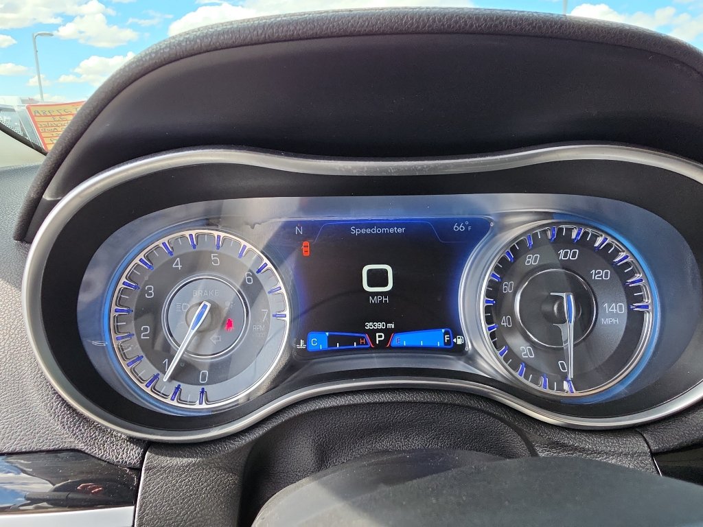 Certified 2023 Chrysler 300 Touring L AWD/4WD image 12