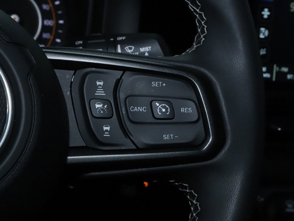 Used 2025 Jeep Wrangler Sport S image 23