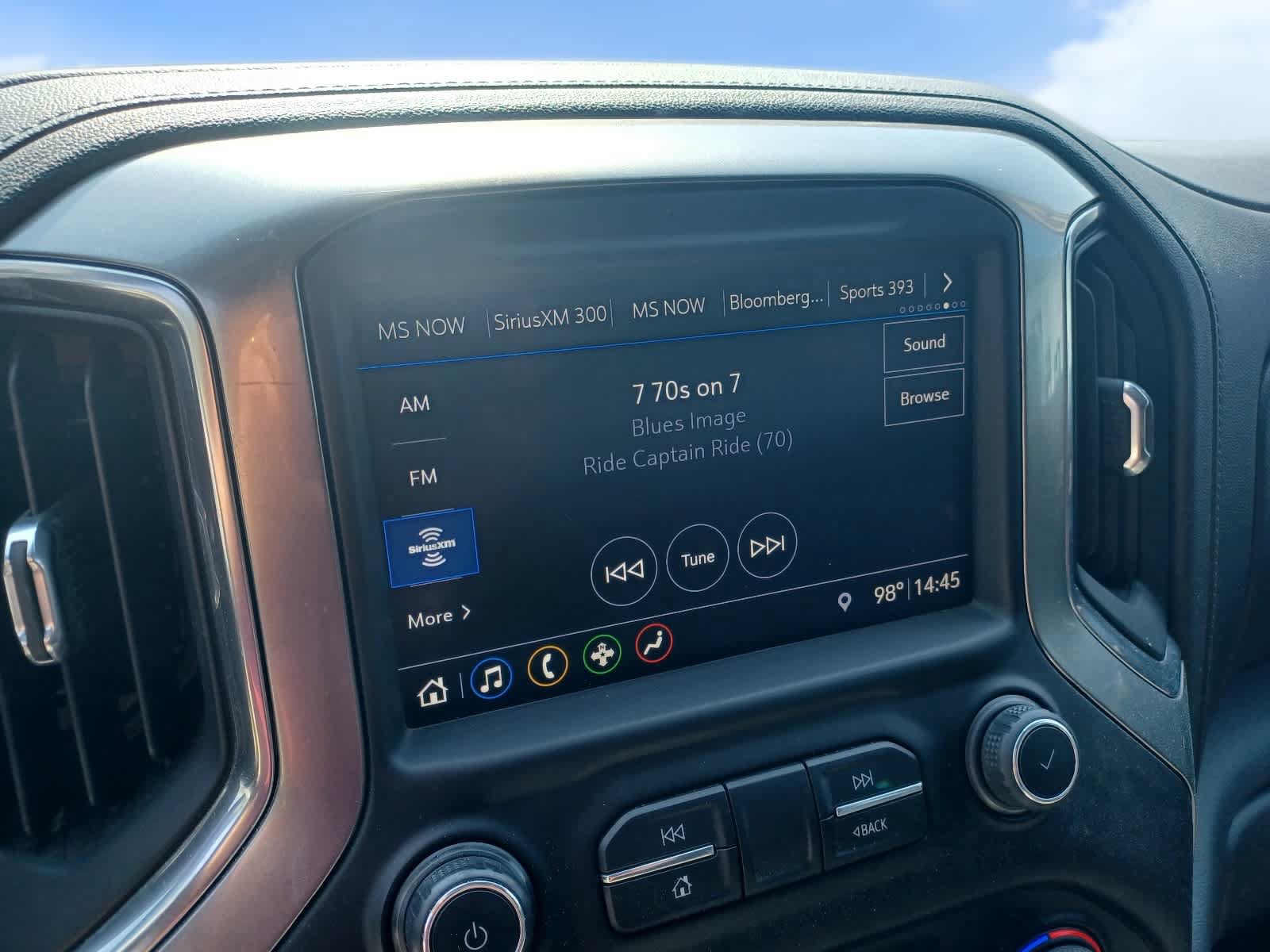 Certified 2019 Chevrolet Silverado 1500 LTZ w/ LTZ Plus Package AWD/4WD image 10