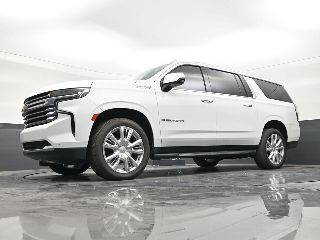 Used 2022 Chevrolet Suburban High Country RWD image 19