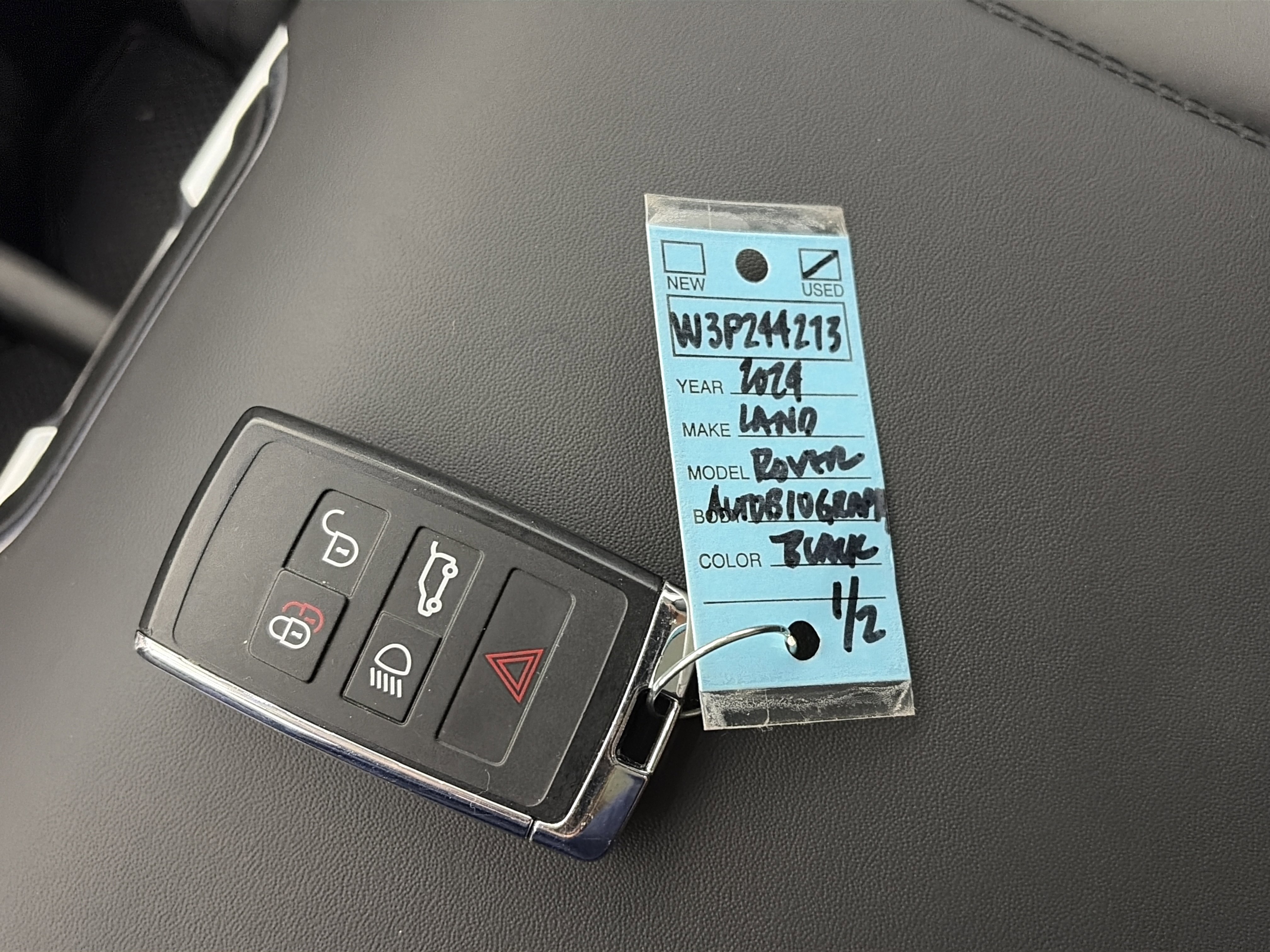 Used 2024 Land Rover Range Rover Long Wheelbase Autobiography image 31