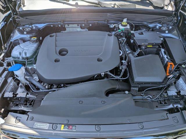 New 2026 Volvo XC40 B5 Ultra w/ Protection Package Premier AWD/4WD image 18