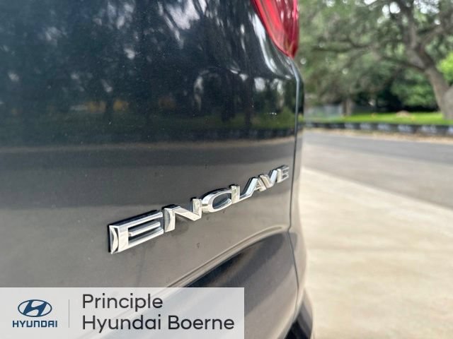 Used 2018 Buick Enclave Essence FWD image 13