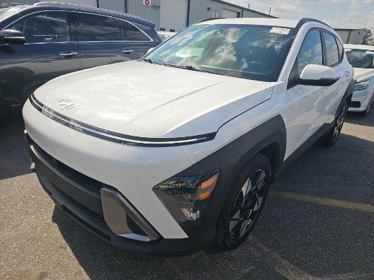 Used 2025 Hyundai Kona SEL image 2