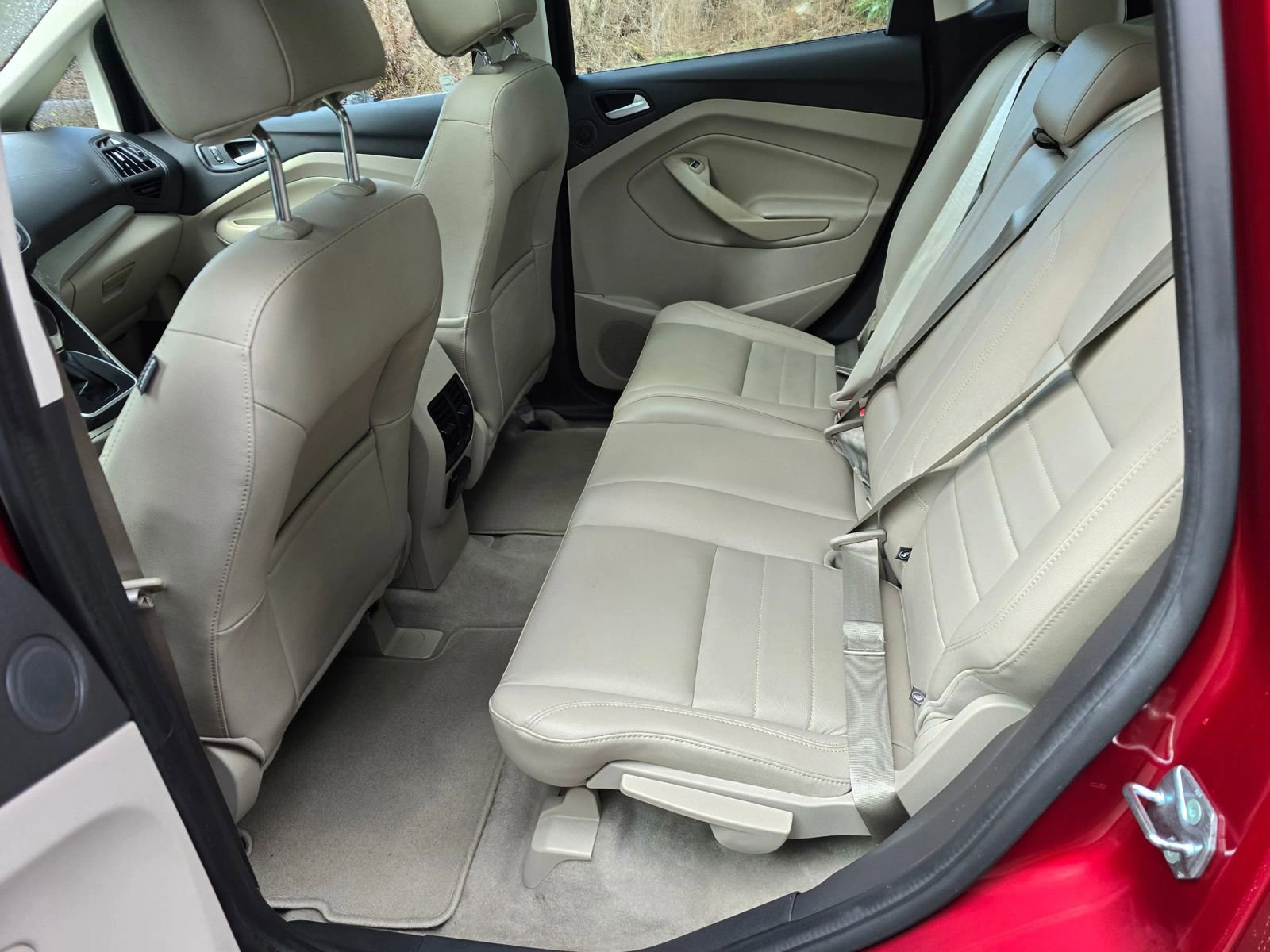 Used 2015 Ford C-MAX SEL w/ Equipment Group 303A image 18