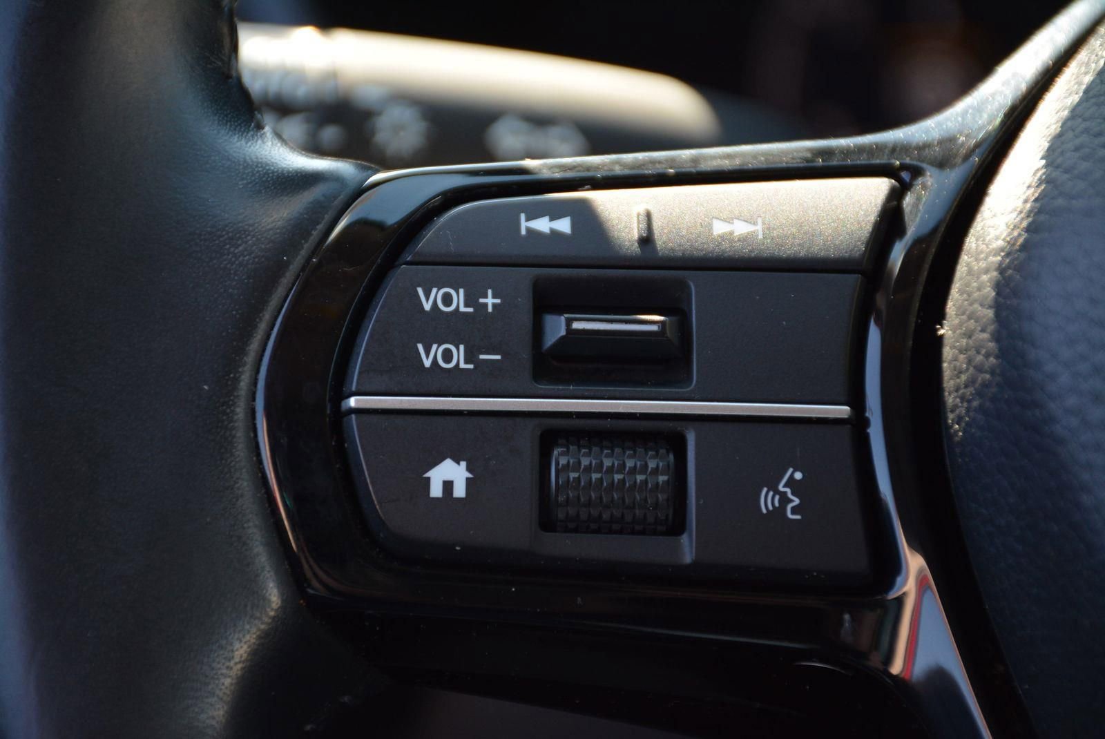 Used 2023 Honda HR-V EX-L image 29