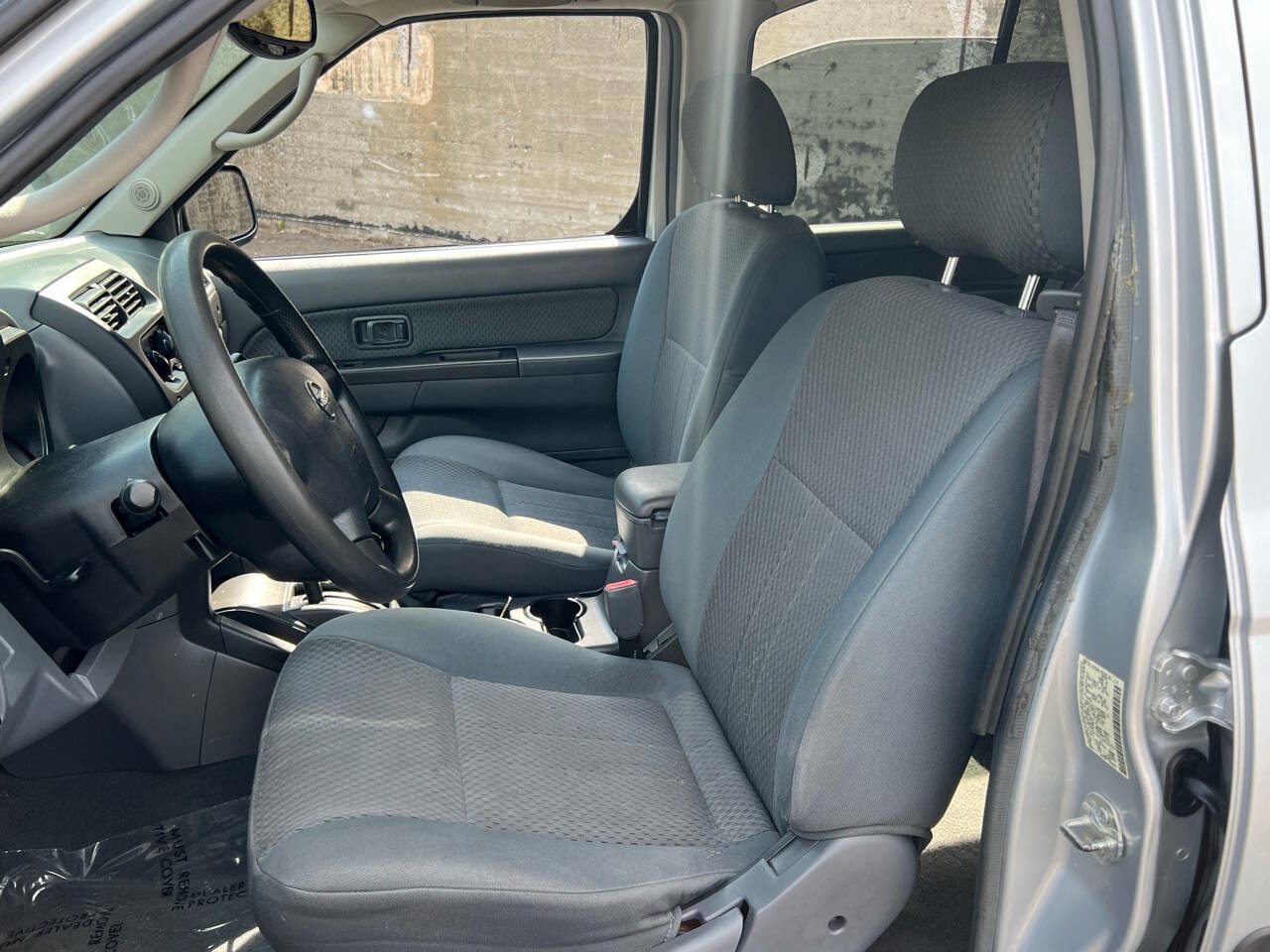 Used 2002 Nissan Xterra XE image 17