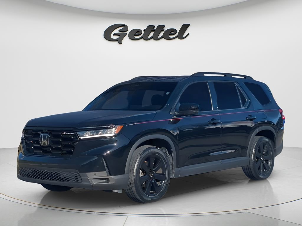 Used 2025 Honda Pilot Black Edition image 2