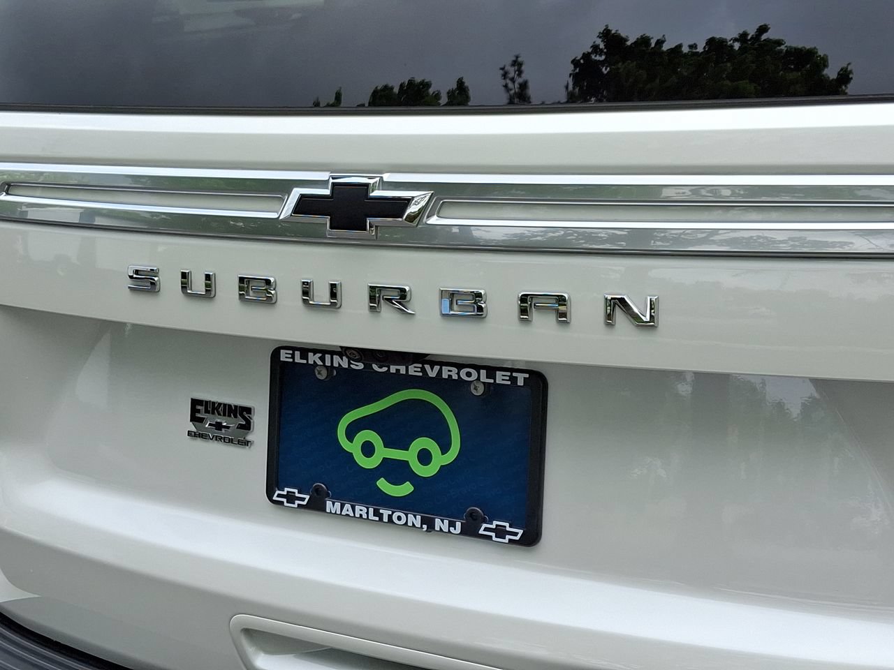 Used 2024 Chevrolet Suburban High Country AWD/4WD image 24