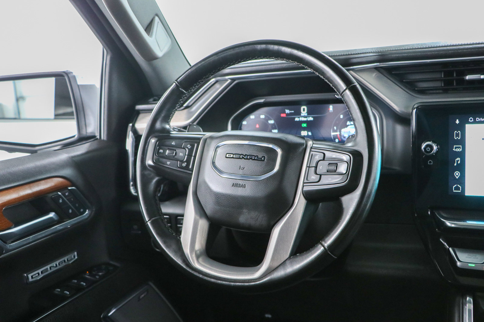 Used 2023 GMC Sierra 1500 Denali AWD/4WD image 13