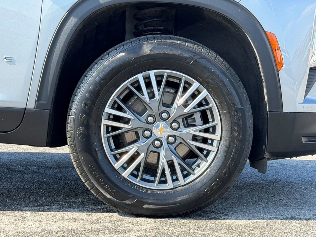 Used 2024 Chevrolet Traverse LT image 6