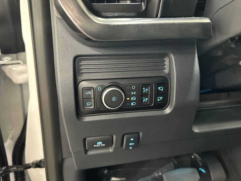 New 2026 Ford F350 Lariat w/ Lariat Ultimate Package AWD/4WD image 13