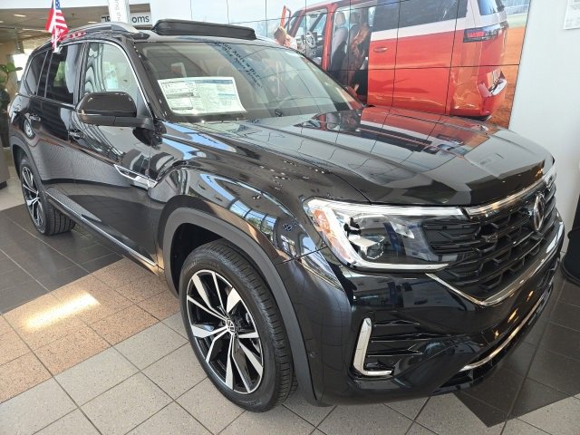 New 2025 Volkswagen Atlas SEL Premium R-Line image 2