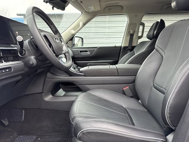 Used 2025 INFINITI QX80 Sensory image 14