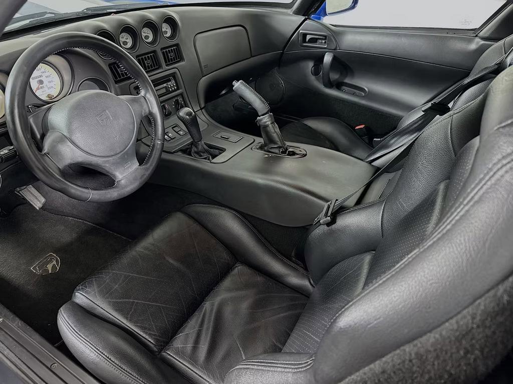 Used 1997 Dodge Viper GTS RWD image 10