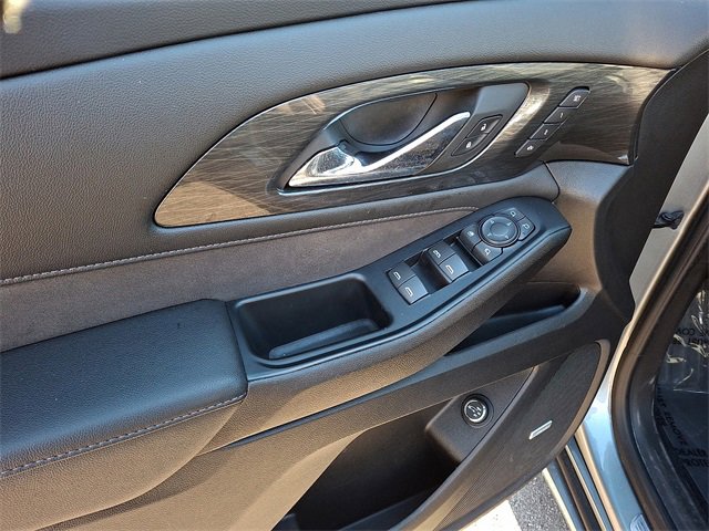 Used 2023 Chevrolet Traverse High Country image 12