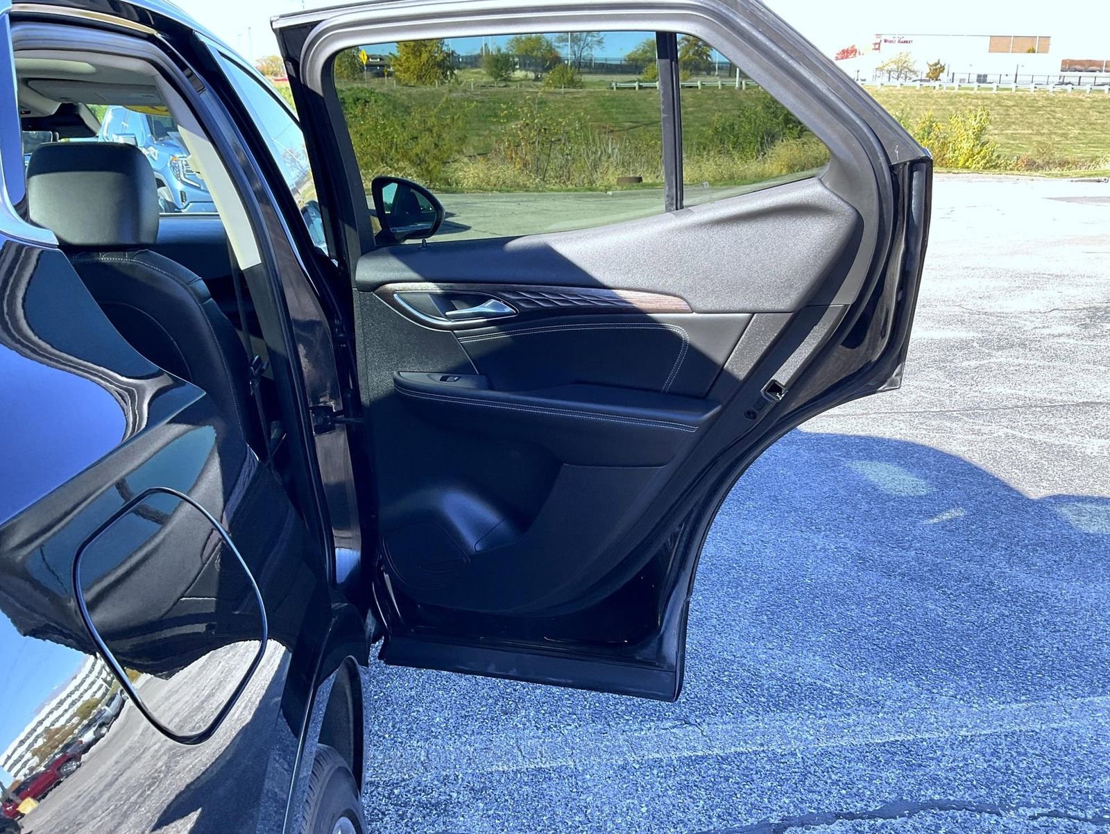 Certified 2023 Buick Envision Avenir image 17