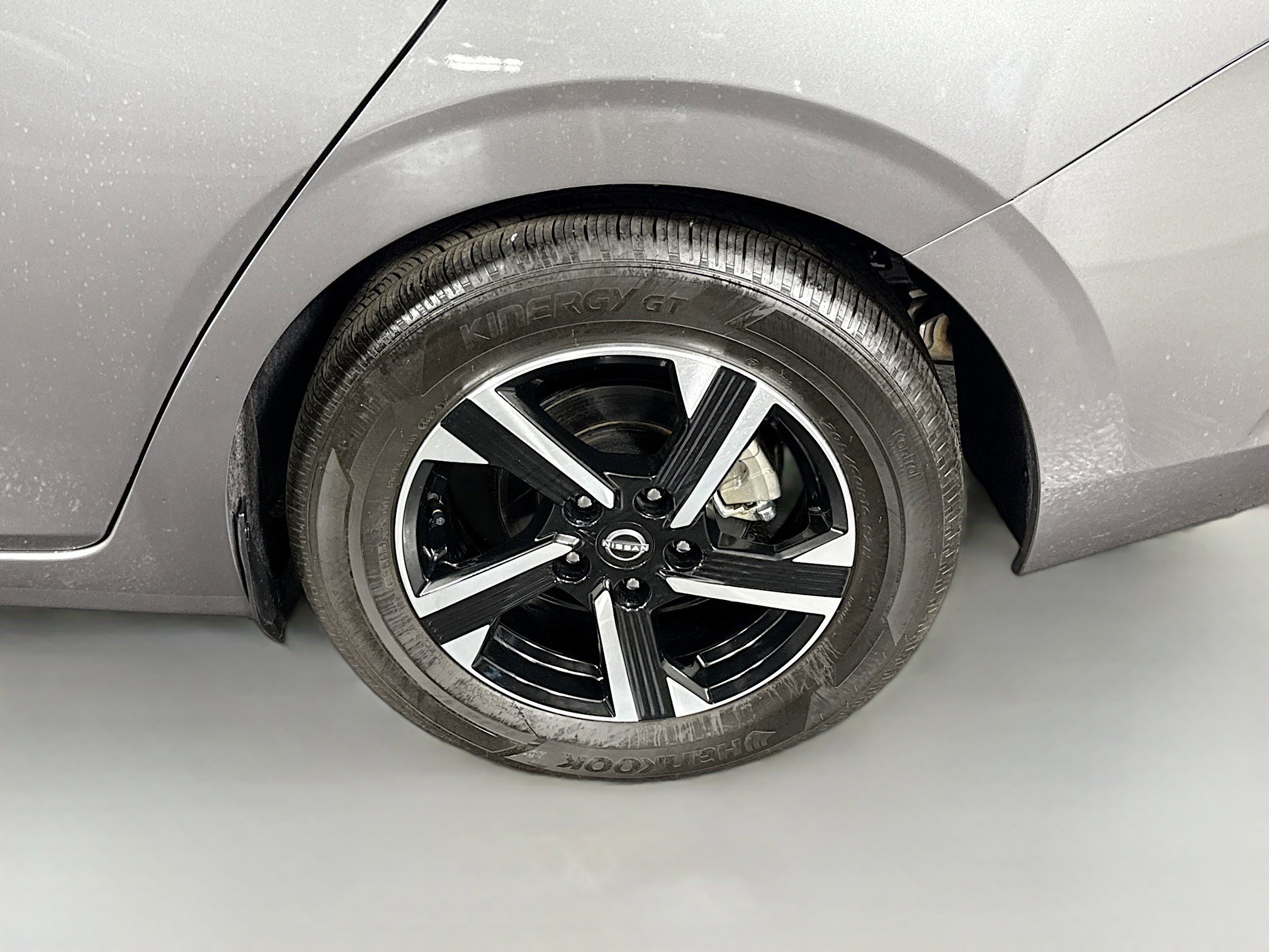 Used 2025 Nissan Sentra SV image 37