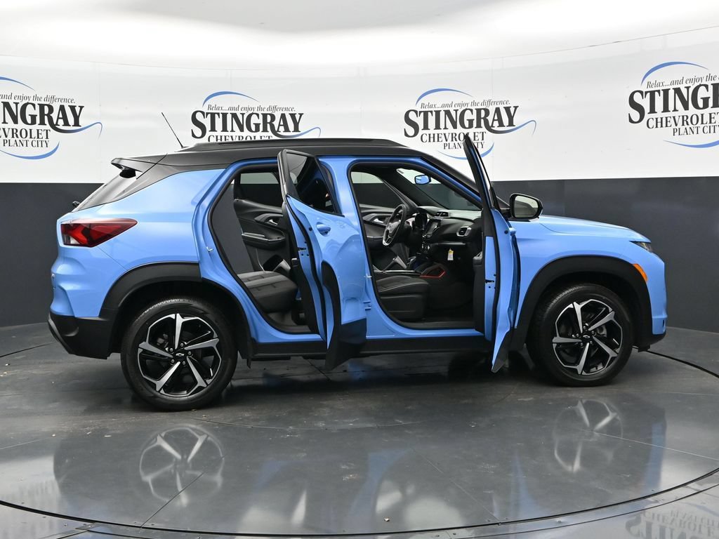 Used 2023 Chevrolet TrailBlazer RS w/ Sun and Liftgate Package AWD/4WD image 36
