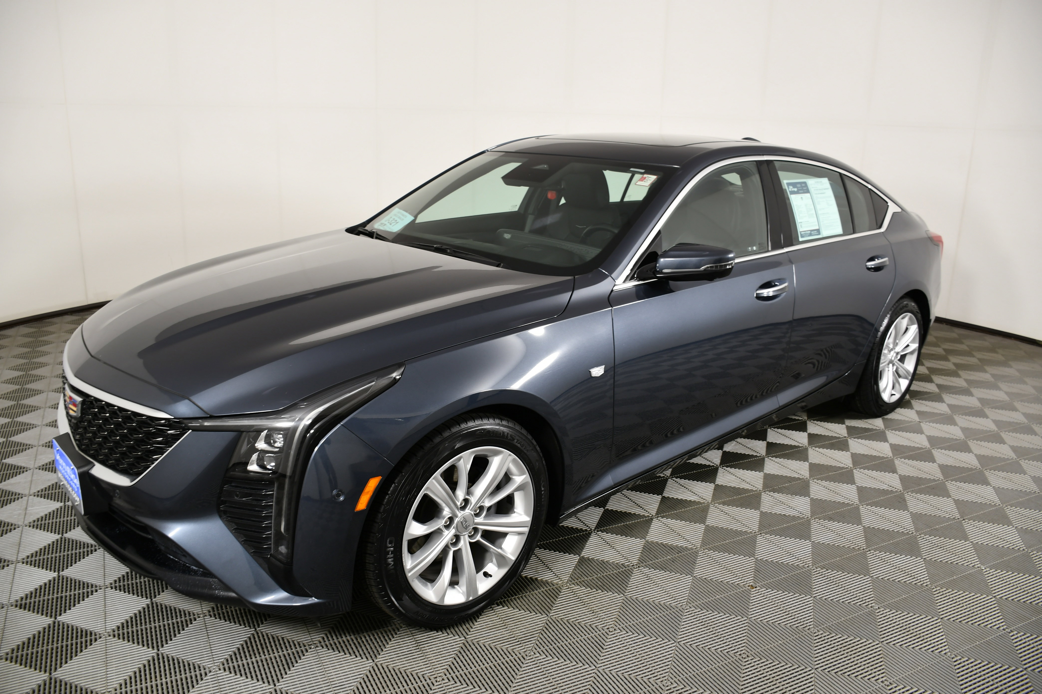 Used 2025 Cadillac CT5 Premium Luxury image 10