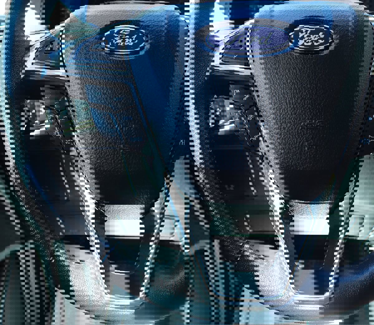 Used 2024 Ford Edge SEL image 56