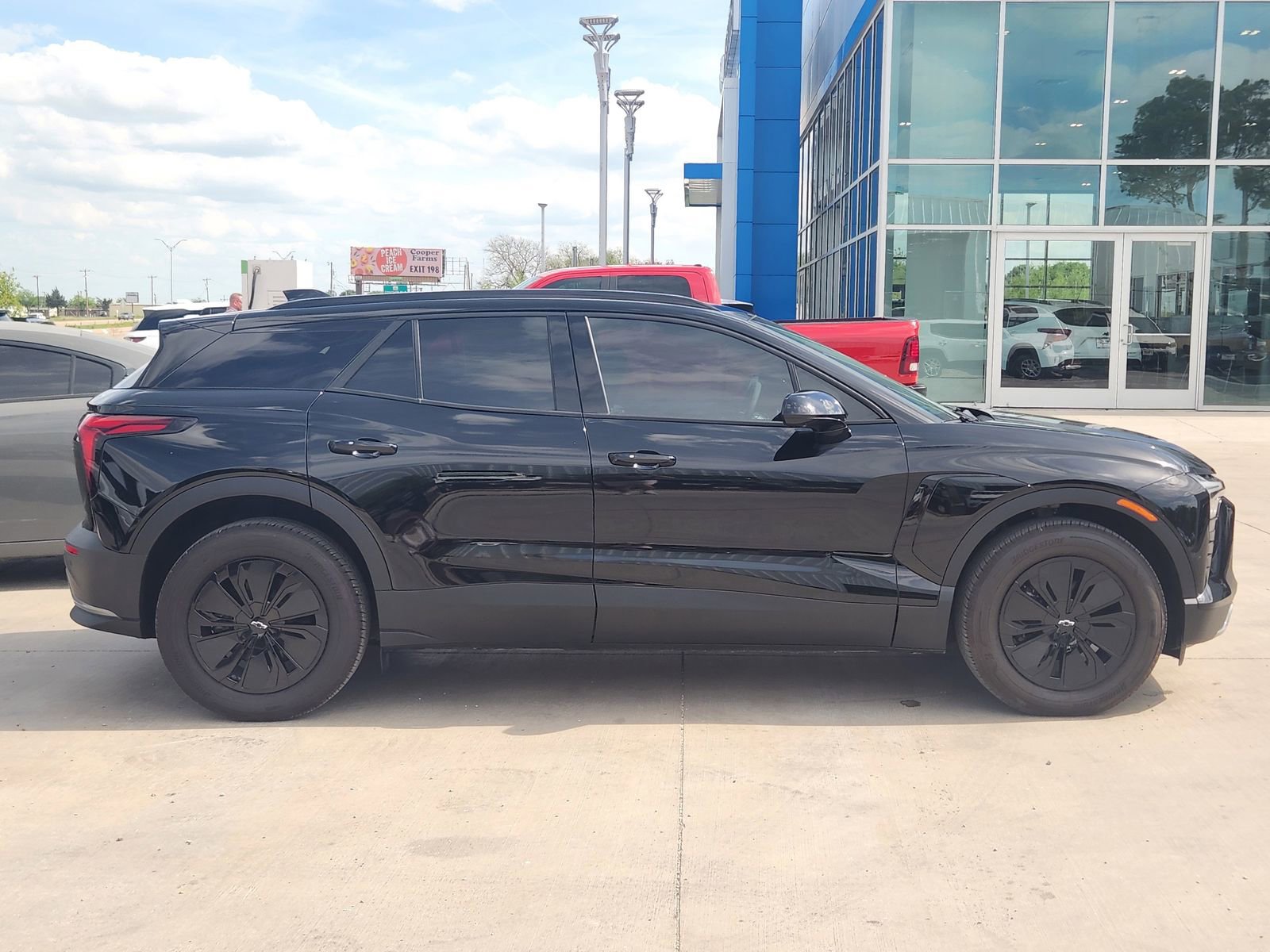New 2025 Chevrolet Blazer EV LT w/ Midnight/Sport Edition image 7