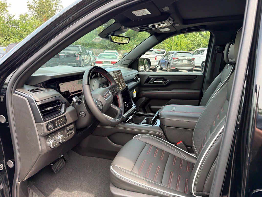 New 2026 GMC Yukon AT4 Ultimate w/ LPO, Floor Liner Package AWD/4WD image 12