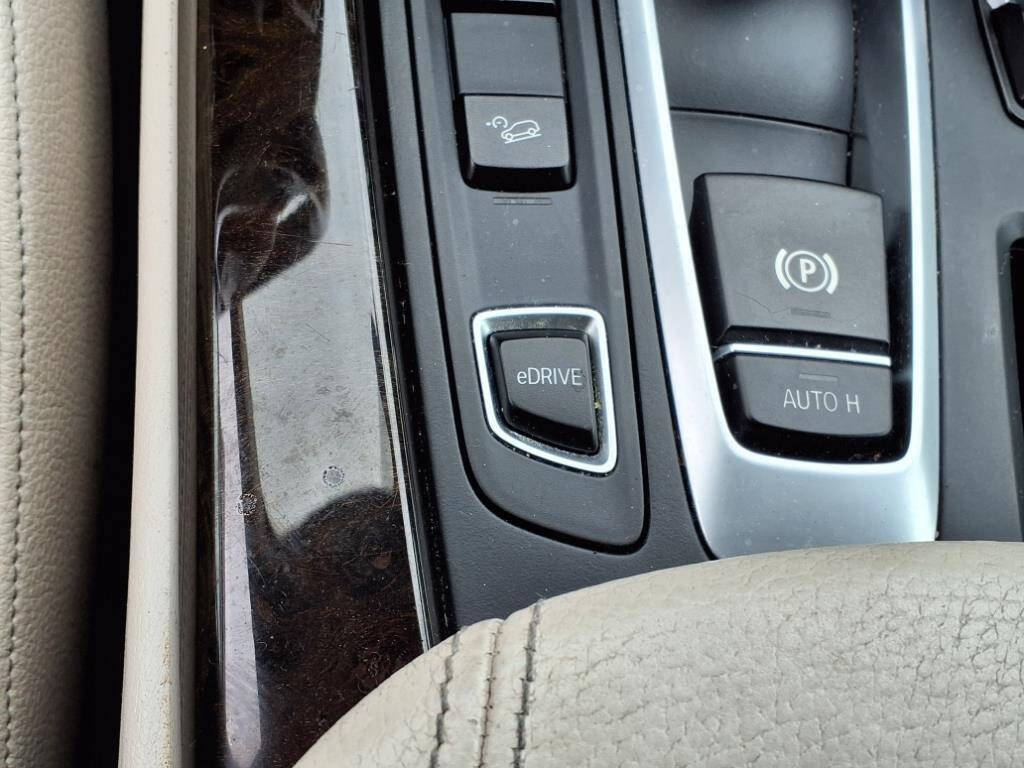 Used 2016 BMW X5 xDrive40e image 26