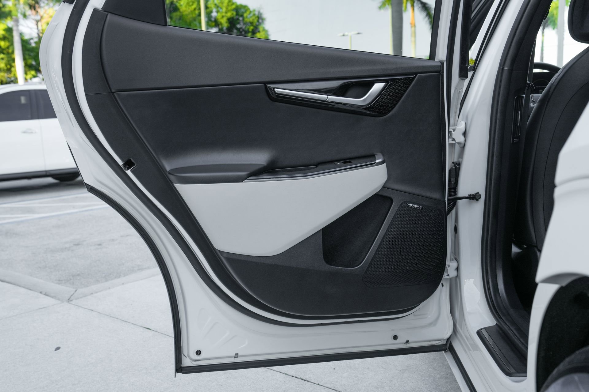 Used 2023 Kia EV6 GT-Line image 32