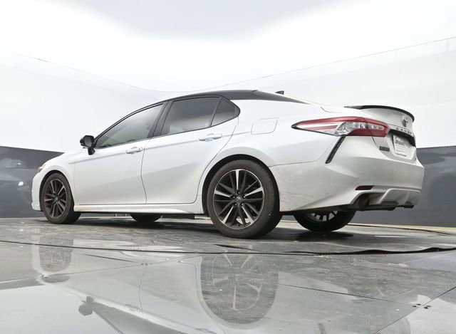 Used 2019 Toyota Camry XSE image 10