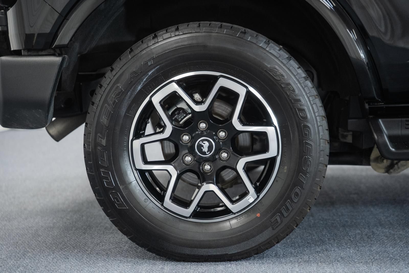 Certified 2025 Ford Bronco Outer Banks AWD/4WD image 23